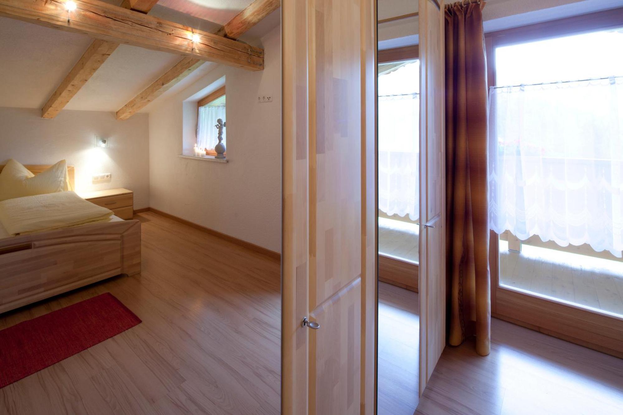 Alpengasthof Oberweissbach Waidring Room photo
